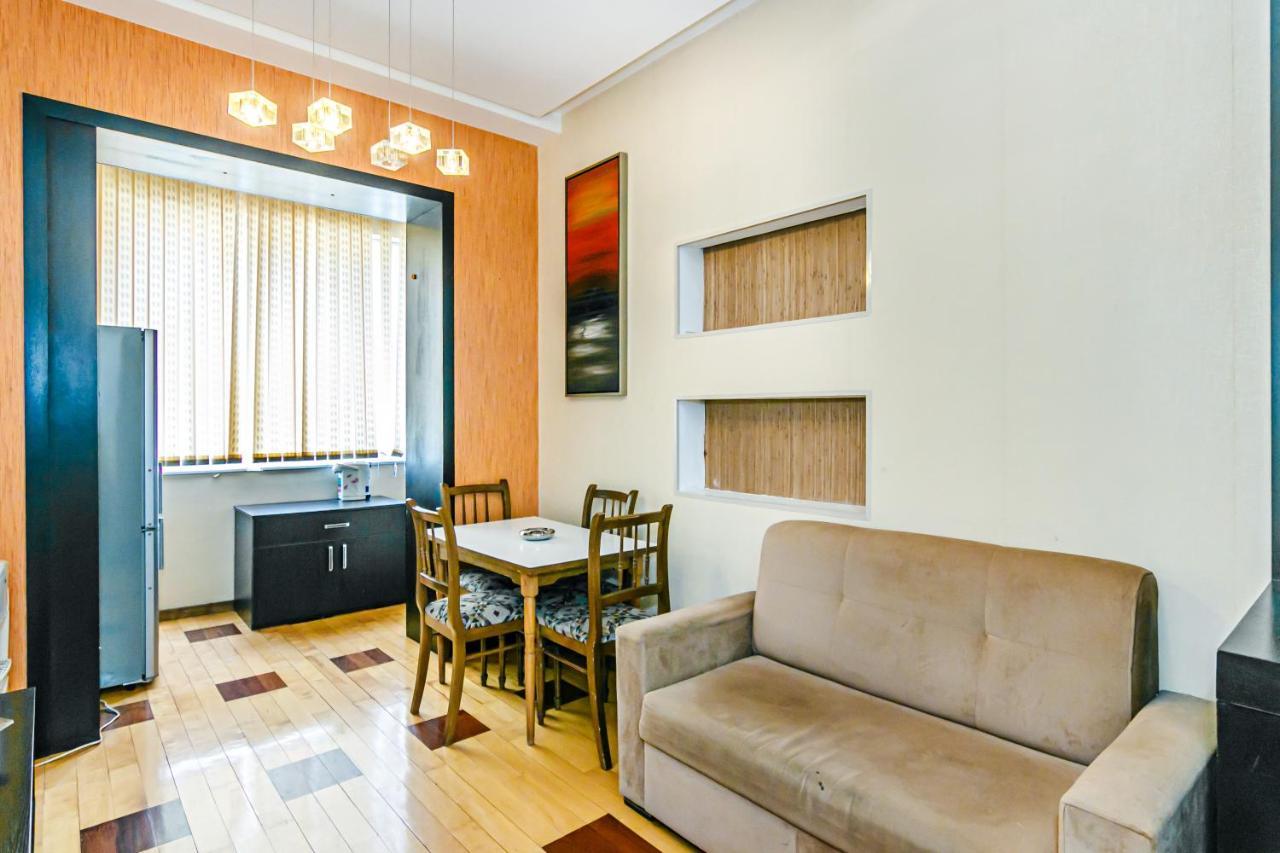 Lovely Sweet Apartment Baku Exterior photo